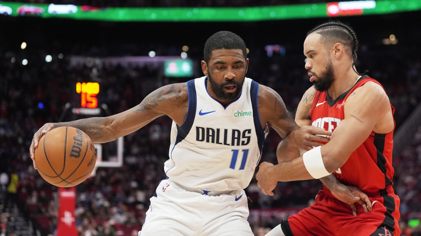 Kyrie Irving Knee Injury During Mavericks' Loss to Kings: Latest Updates