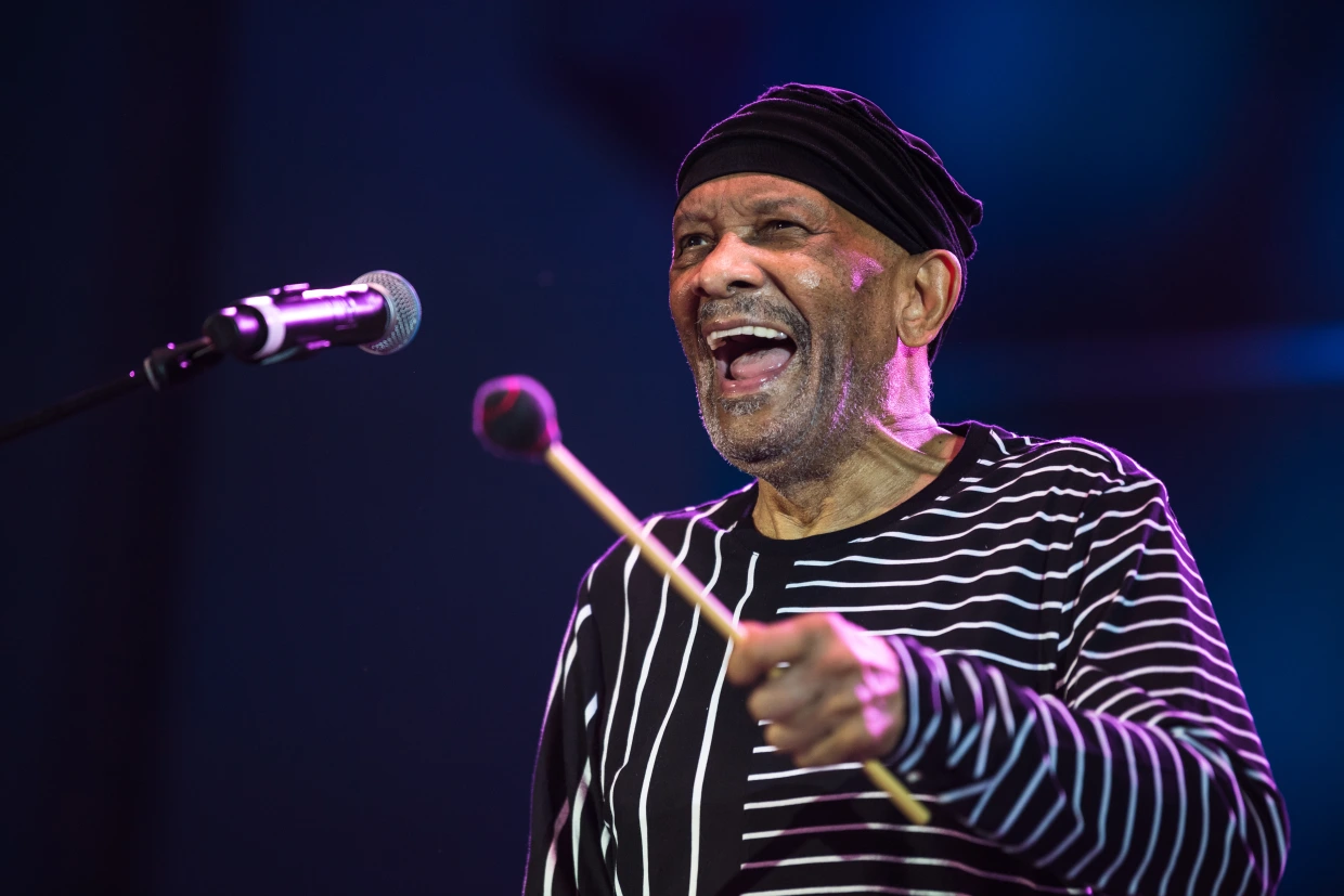 Roy Ayers, Jazz-Funk Legend Behind ‘Everybody Loves the Sunshine,’ Dies at 84 | Legacy & Career