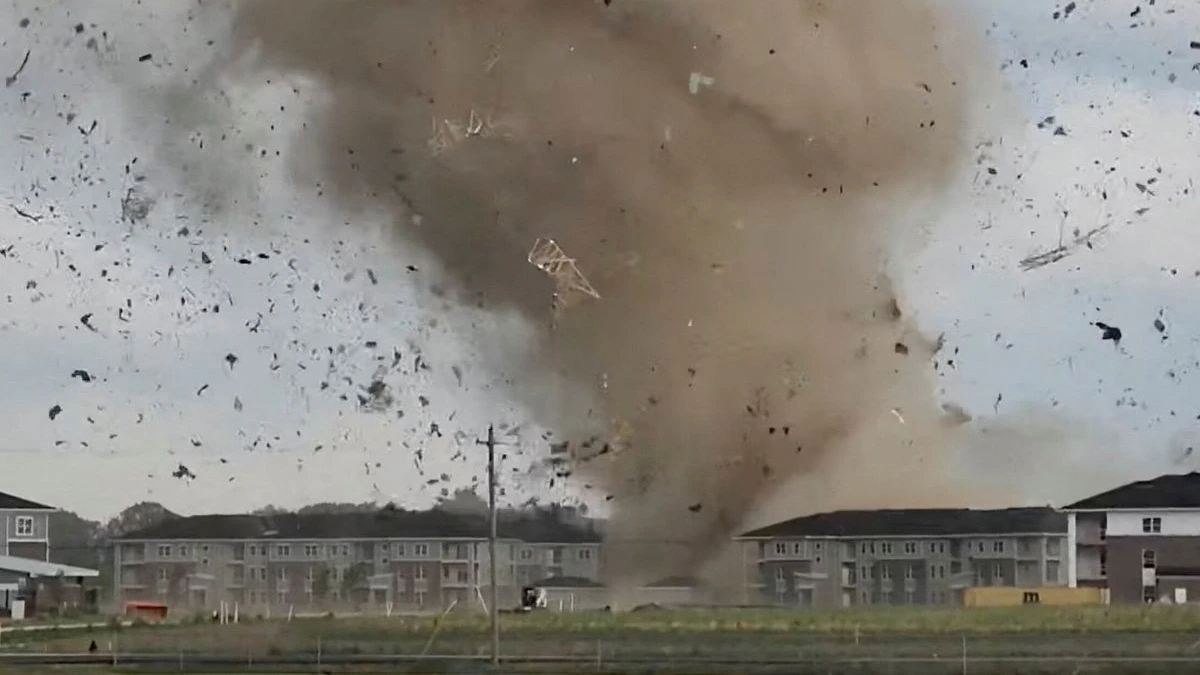 Tornado Warning in Lexington, KY