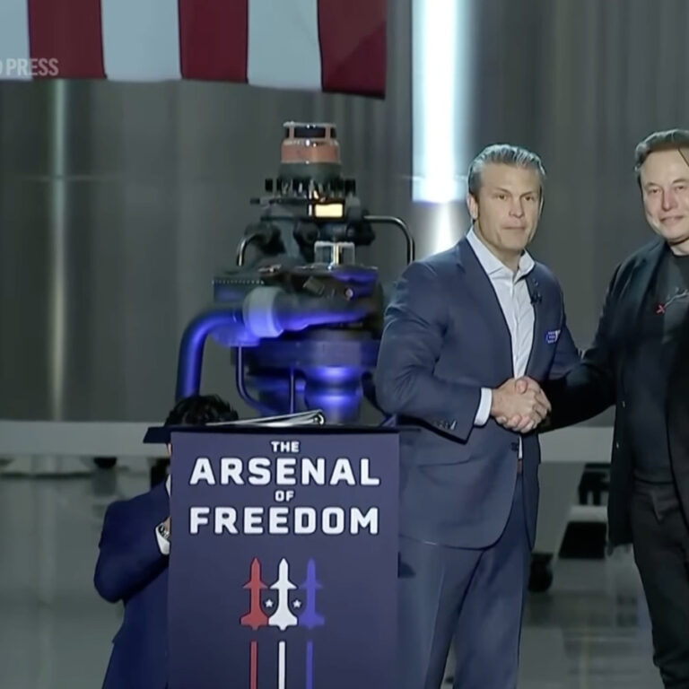 Elon Musk Wants To Make ‘Star Trek’ Real Without Everything That Makes ‘Star Trek’ Great