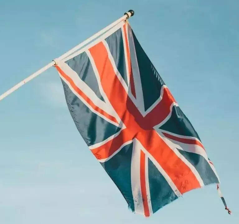 A Diplomat’s Stand: Challenging Ideological Shifts in a Major Foreign Office